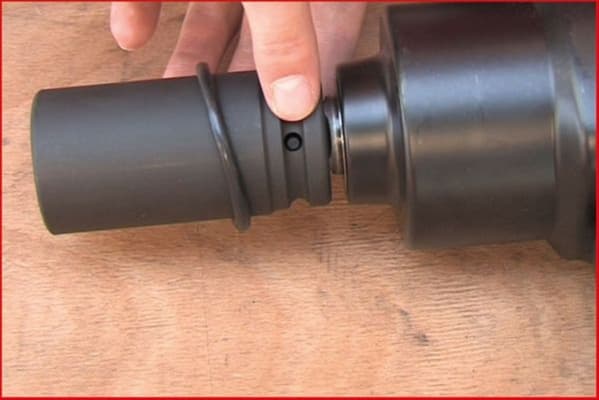 PACHET THE DEVIL PENTRU PNEURI/RO¿I , 11 PIESE