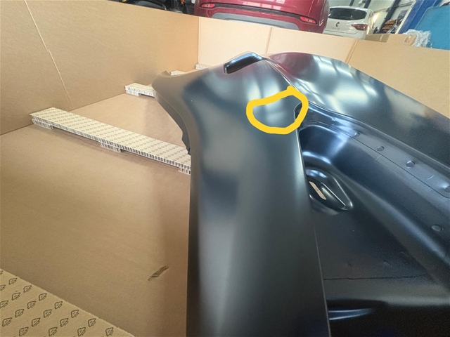 Imagine pentru produsul „ARIPA DR SPATE [DEFECT ACCEPTABIL] - O.E. BMW"