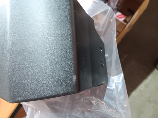 OVERFENDER ARIPA DR FATA [DEFECT ACCEPTABIL] O.E