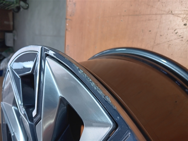 Imagine pentru produsul „JANTA ALIAJ 9JX21 [DEFECT ACCEPTABIL] - O.E. BMW"