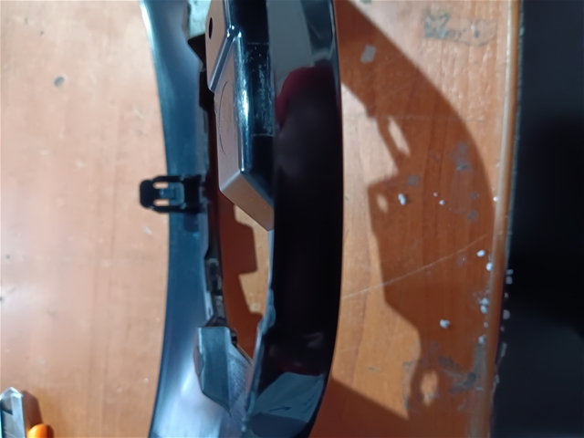GRILA RADIOATOR FATA [DEFECT ACCEPTABIL] O.E
