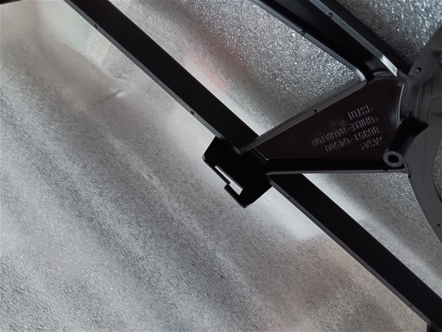 GRILA RADIATOR [DEFECT ACCEPTABIL] O.E