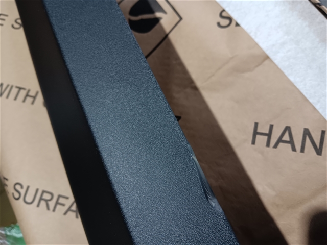 Imagine pentru produsul „BANDOU INFERIOR NEGRU USA DR FATA [DEFECT ACCEPTABIL] O.E"