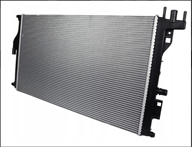 Imagine pentru produsul „FD RADIATOR APA SUPLIMENTAR E6 ADBL - GUA"