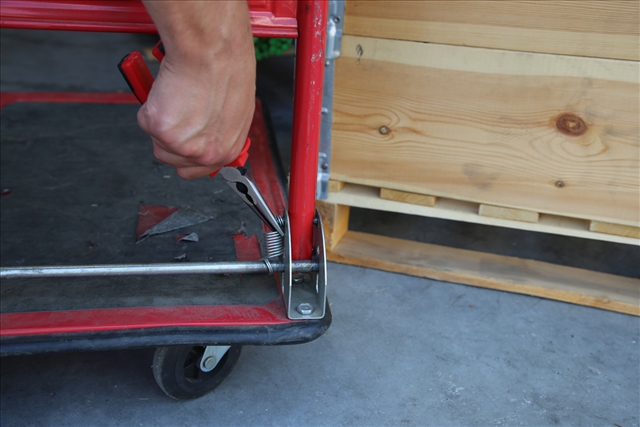 Imagine pentru produsul „CLESTE VARF ASCUTIT 200 MM-BRILLIANT"
