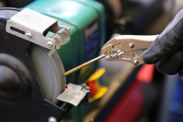 Imagine pentru produsul „CLESTE AUTOBLOCANT 220MM-BRILLIANT"