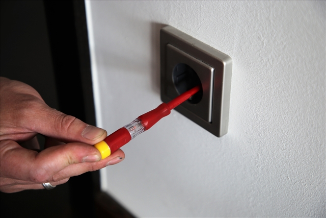 LAMPA DE CONTROL 100-500V-BRILLIANT TOOLS
