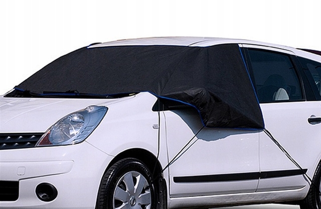 Imagine pentru produsul „PARASOLAR PARBRIZ SI OGLINZI LATERALE TERMOIZOLANT 110/135X90 CM"