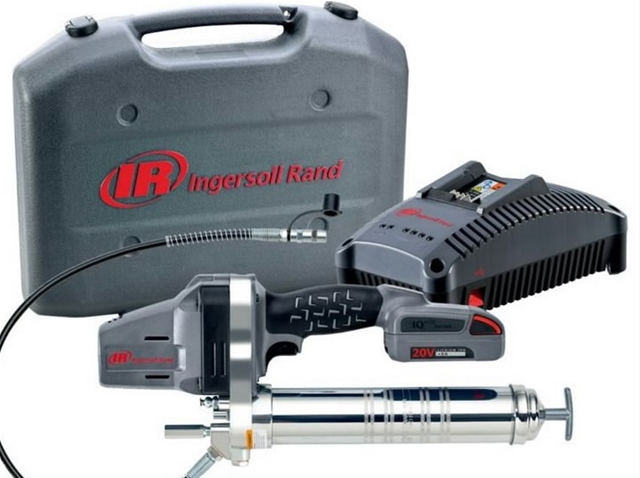 Imagine pentru produsul „PISTOL DE GRESARE + KIT( BAT 2.5A, 2 ADAPTOARE, CARCASA)"