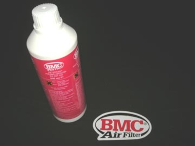 Imagine pentru produsul „SOLUTIE CURATARE FILTRU AER 500ML - BMC"