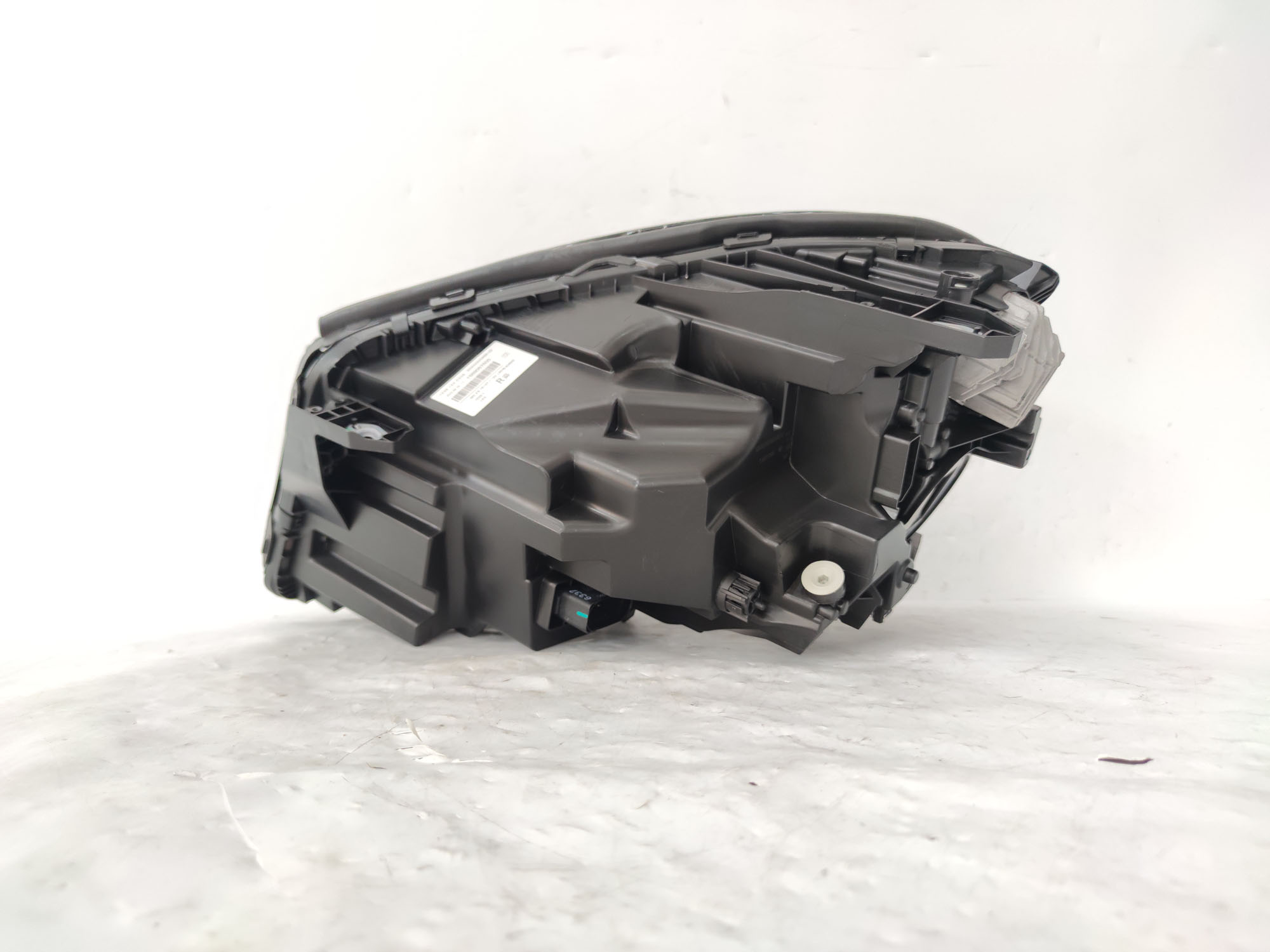 FAR DREAPTA LED MERCEDES-BENZ X156 - REMAN