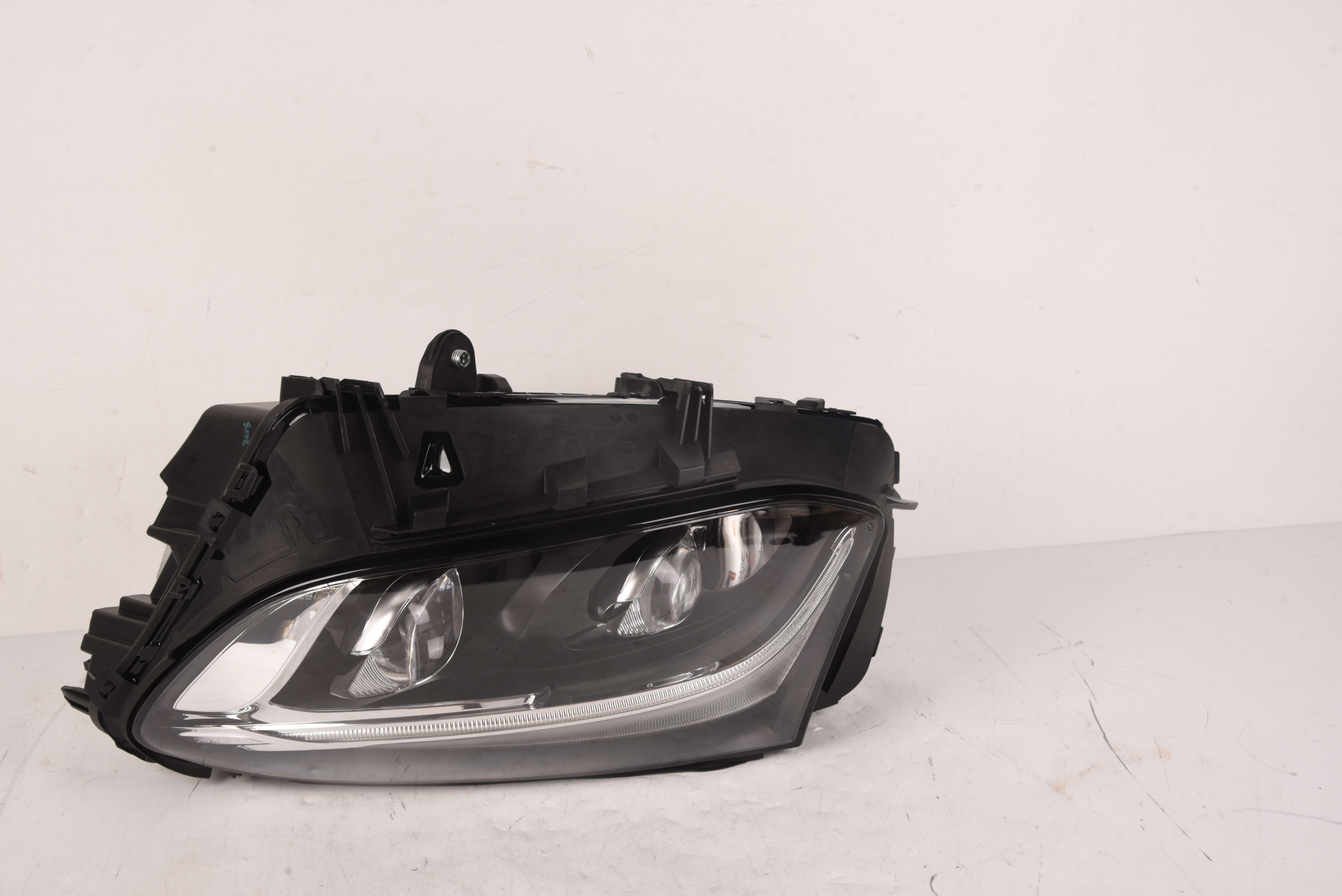 Imagine pentru produsul „FAR STANGA LED MERCEDES-BENZ X253 - REMAN"