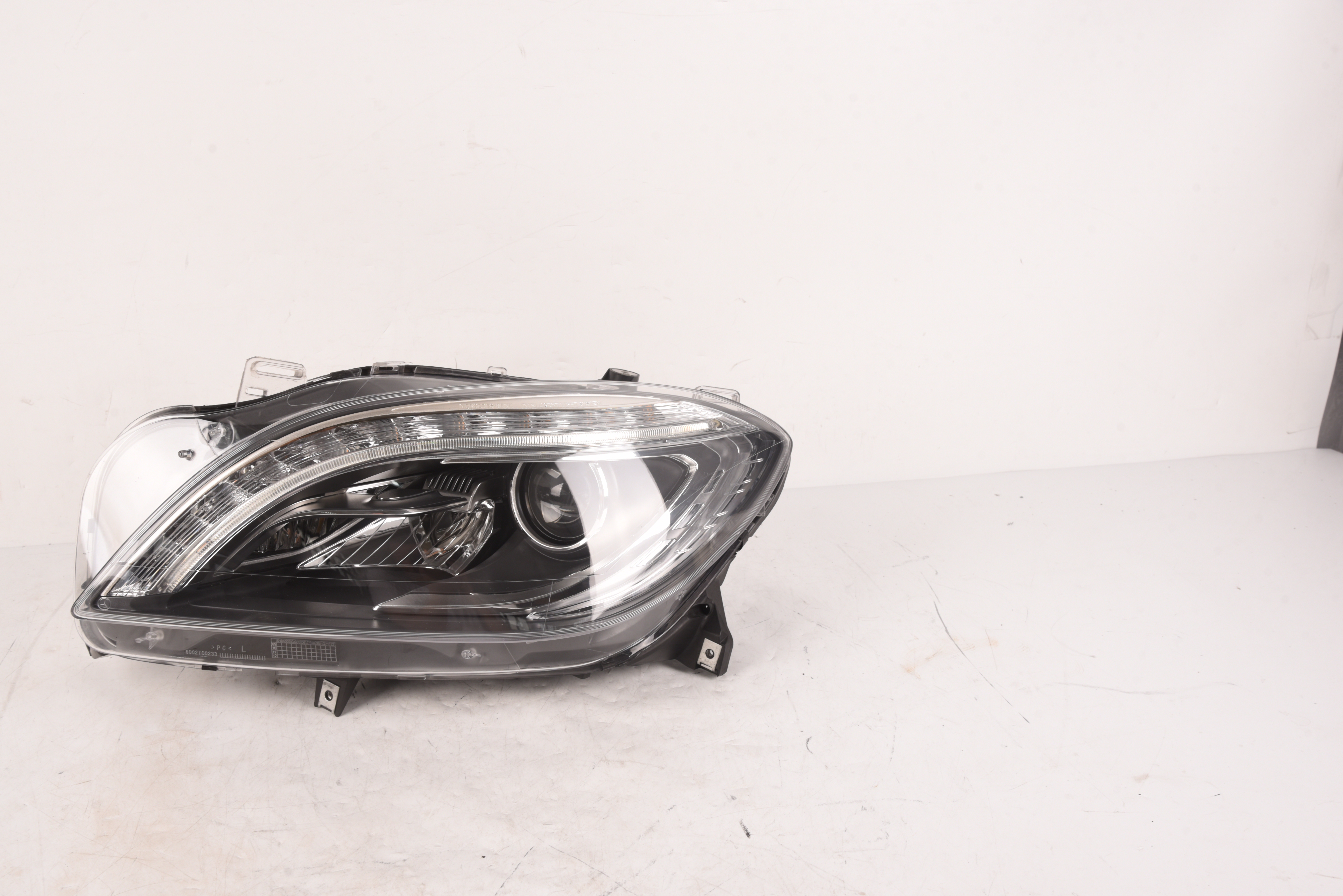 Imagine pentru produsul „FAR STANGA MERCEDES-BENZ W166 - REMAN"