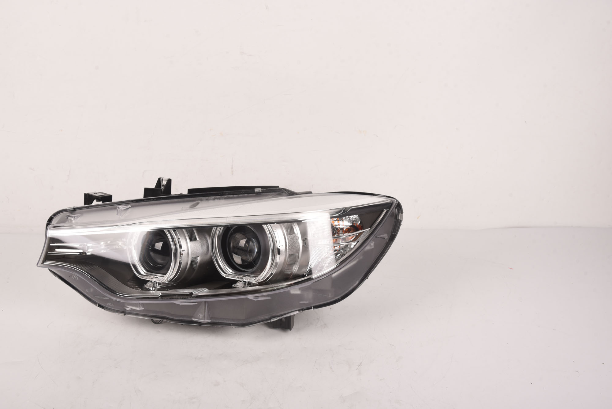 FAR STANGA BIXENON BMW F33 - REMAN
