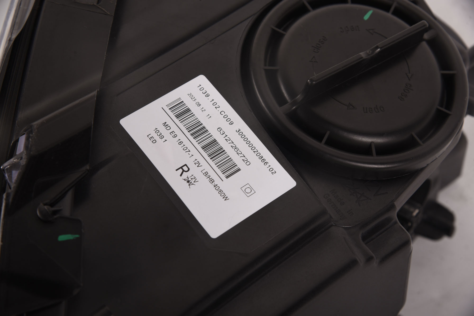 FAR DREAPTA BIXENON BMW F07 - REMAN