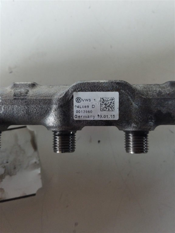 (04L089D) RAMPA INJECTOARE - SH