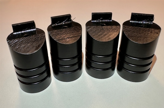 Imagine pentru produsul „SET 4 PINI PLASTIC AP GEOMETRIE 3D"