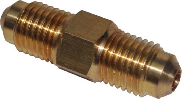 Imagine pentru produsul „FURTUN CONECTOR 1/4 X 1/4 SAE - MAGNETI MARELLI"