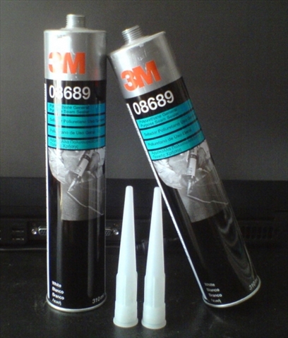 Imagine pentru produsul „POLIURETAN SUPRAVOPSIBIL ALB 310ML"