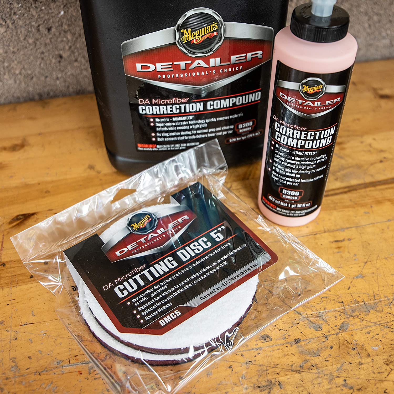 Imagine pentru produsul „SET 2 BUC PAD POLISHARE CU MICROFIBRE ABRAZIV 5, 127 MM- MEGUIARS"