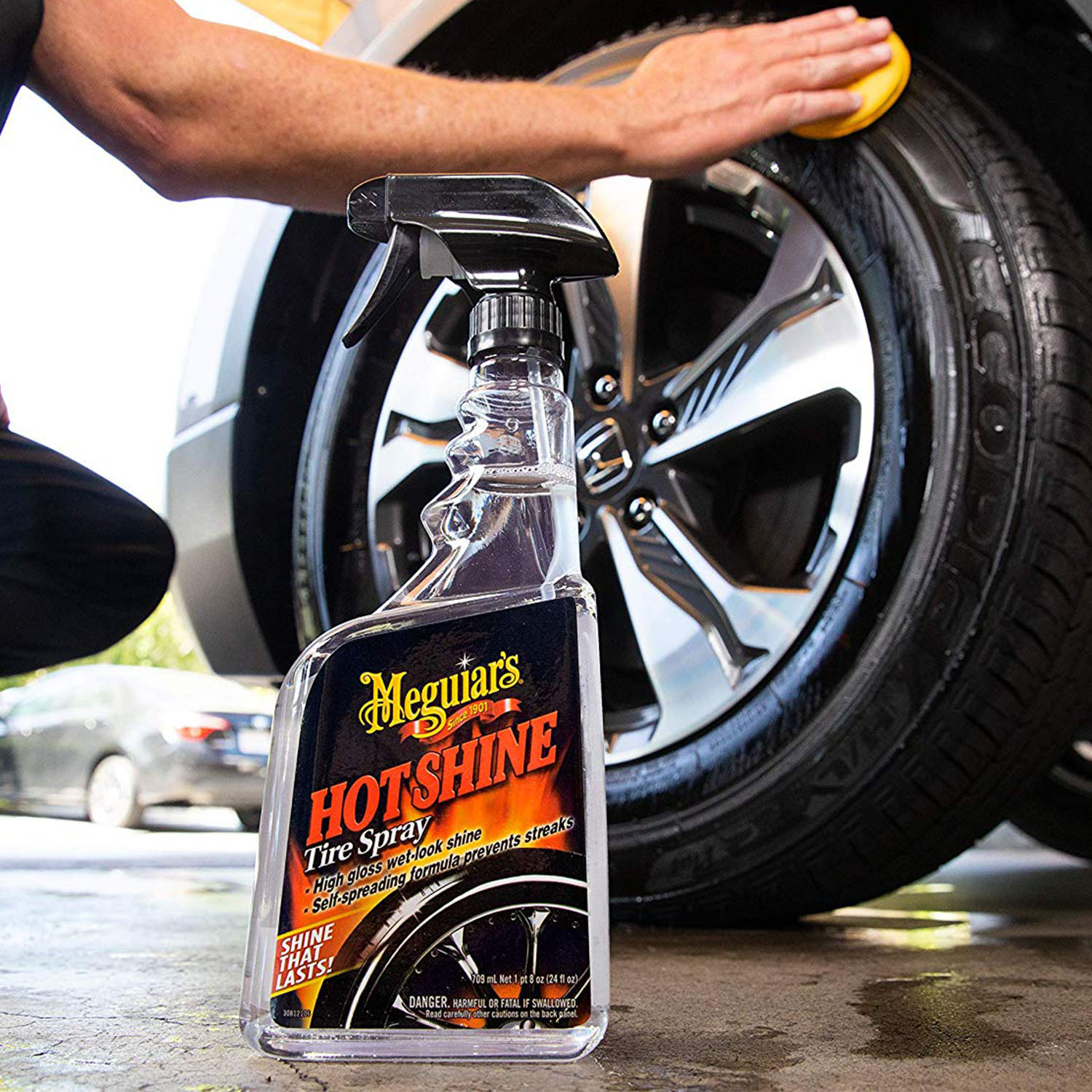 SOLUTIE CAUCIUCURI DUPA SPALARE, 710 ML,  HOT SHINE TIRE SPRAY TRIGGER - MEGUIARS