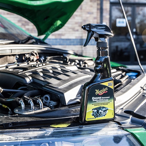 SOLUTIE DE CURATAT MOTORUL ENGINE DRESSING - EU  -MEGUIARS