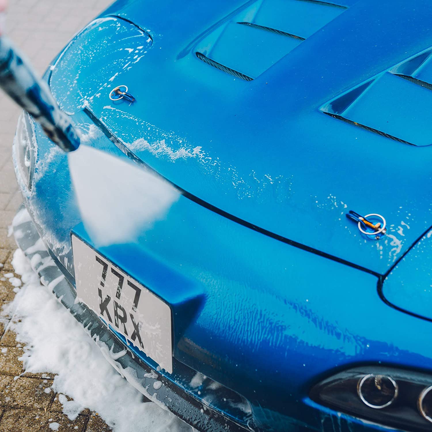 SOLUTIE CURATAT INSESCTE SI GUDRON FOAMING BUG AND TAR REMOVER - EU - MEGUIARS