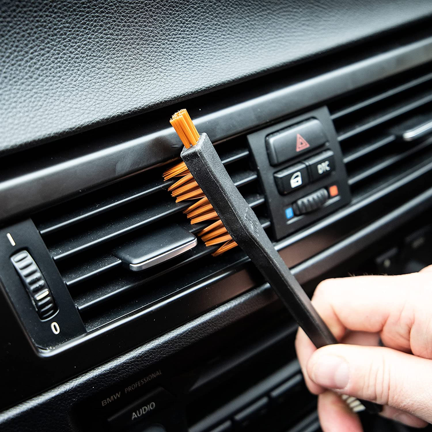 NBB  TRIPLE DUTY DETAIL BRUSH  - MEGUIARS