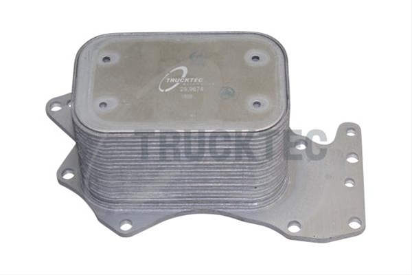 Imagine pentru produsul „RADIATOR ULEI ULEI MOTOR TRUCKTEC"