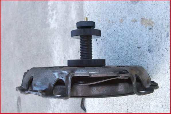 SET UNELTE PTR CENTRAREA AMBREIAJULUI D.15,0  28,0 MM