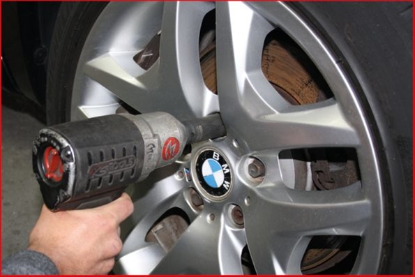 Imagine pentru produsul „TUBULARA DE IMPACT 1/2 HEXAGONALA 17MM LUNGA"