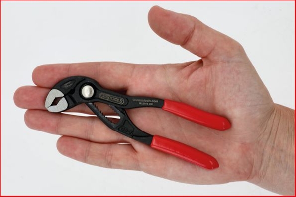 Imagine pentru produsul „MINI CLESTE PT POMPA DE APA"
