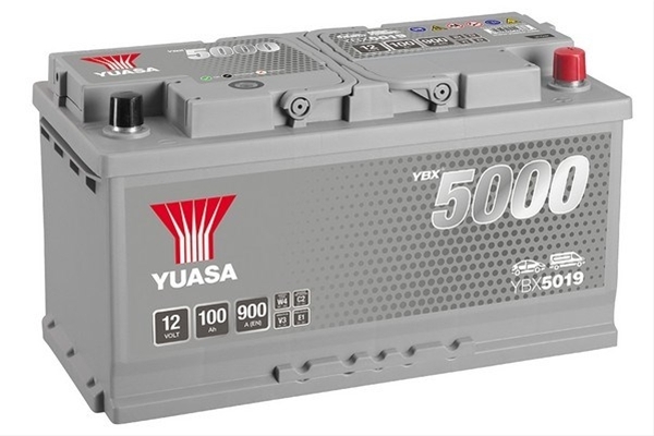 Imagine pentru produsul „ACUMULATOR YUASA 5000 SILVER 12V 100AH 900A 353X175X190 +DR"